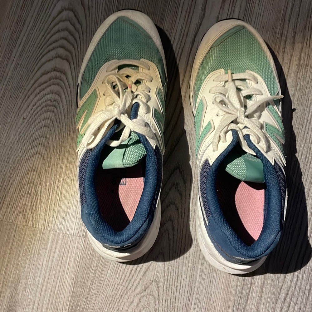 New balance, size 8.5, gently used, great condition.